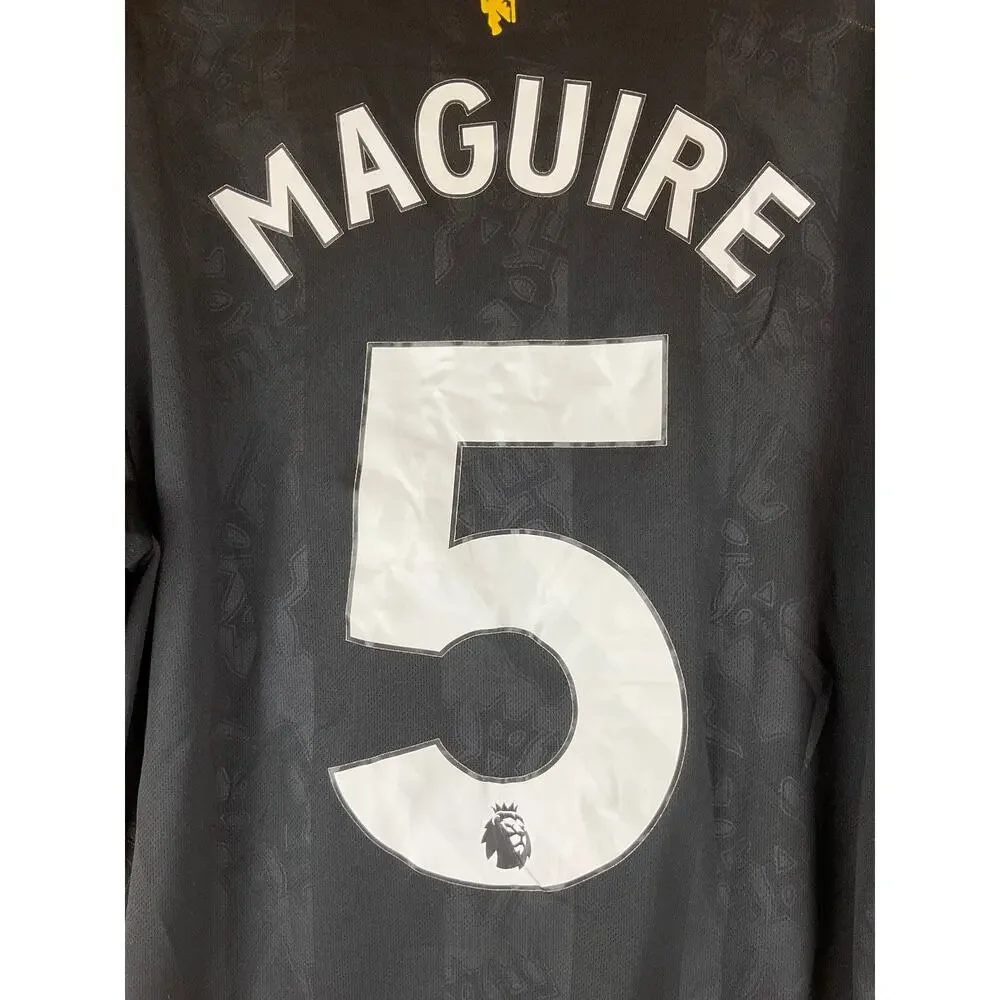 Adidas Manchester United Harry Maguire #5 Soccer Jersey, Black - Size M